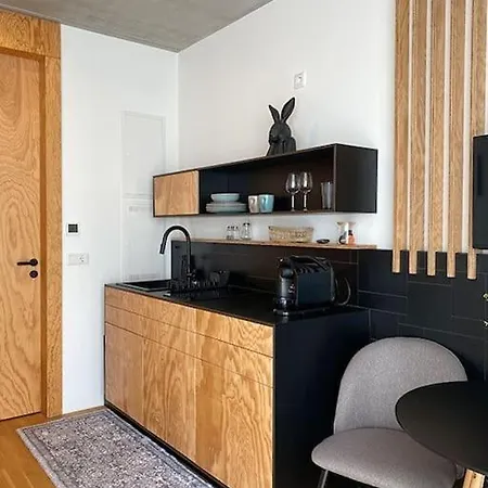 Apartment-erich Am Park-rabet Apartment *